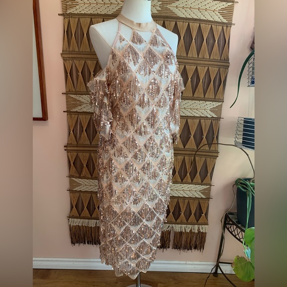 Gorgeous BNWT L’ATISTE Rose Gold Sequin Cocktail Dress - Picture 2 of 11